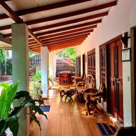 Habarana Dulwan Guest House Kültér fotó