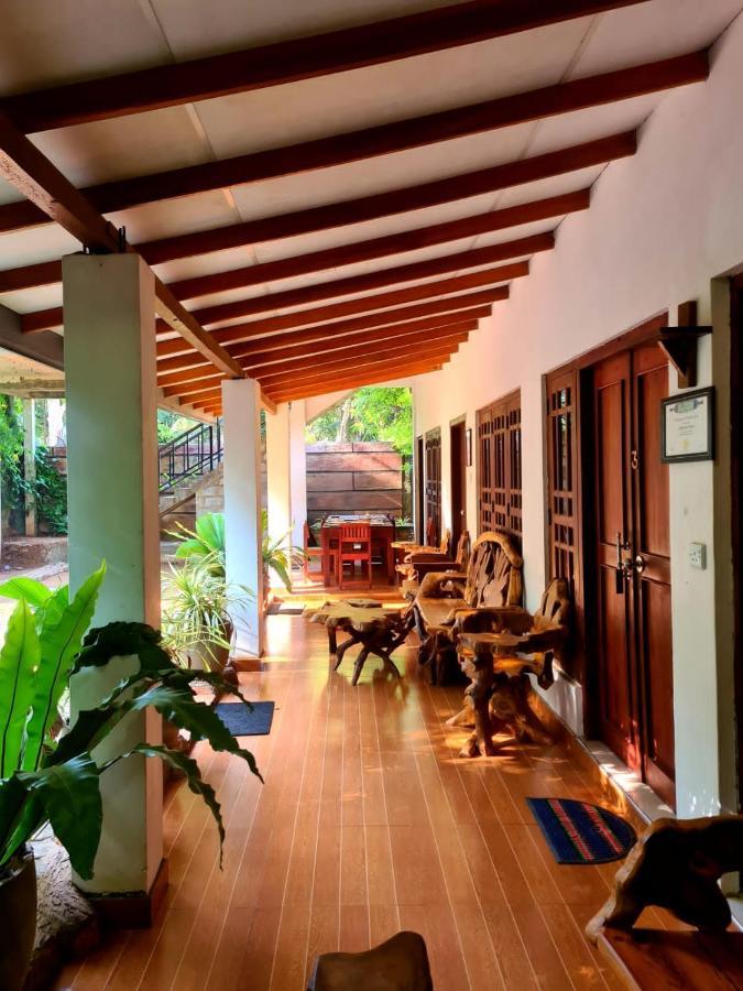 Habarana Dulwan Guest House Kültér fotó
