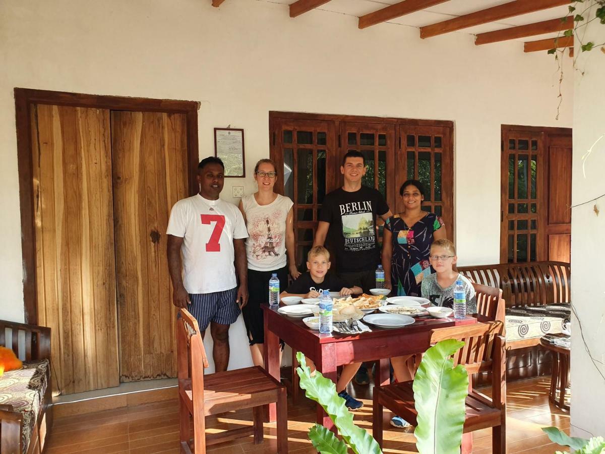 Habarana Dulwan Guest House Kültér fotó